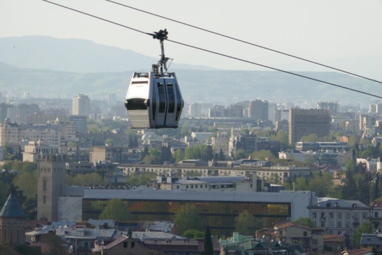 Канатная дорога Парк Рике - Нарикала в Тбилиси